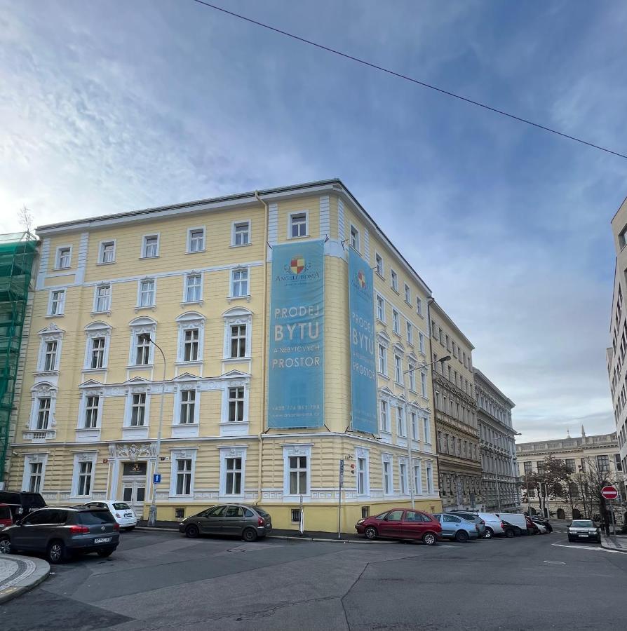 Angeloroma Deluxe Apartment Prague Exterior photo