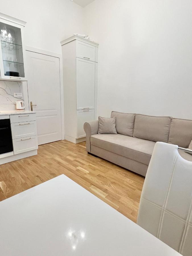 Angeloroma Deluxe Apartment Prague Exterior photo