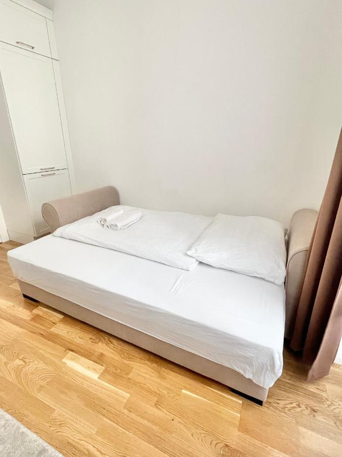 Angeloroma Deluxe Apartment Prague Exterior photo